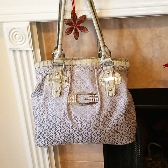 Guess Handbags - Guess Purse